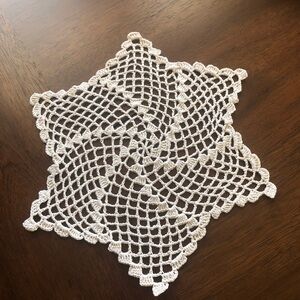Elegant Handmade Cream Crochet Doily New